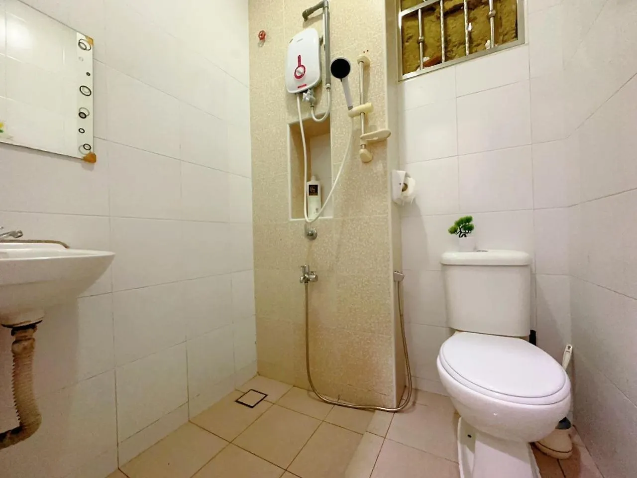 הוילה ג'והור בהרו A05 Tebrau Austin 1